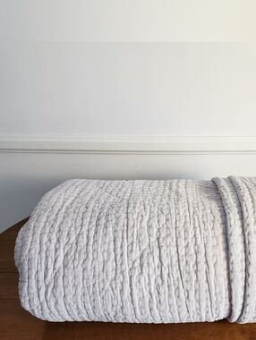 Pottery Barn Pickstitch Linen Textured Quilted Bedspread - Light Lavendar